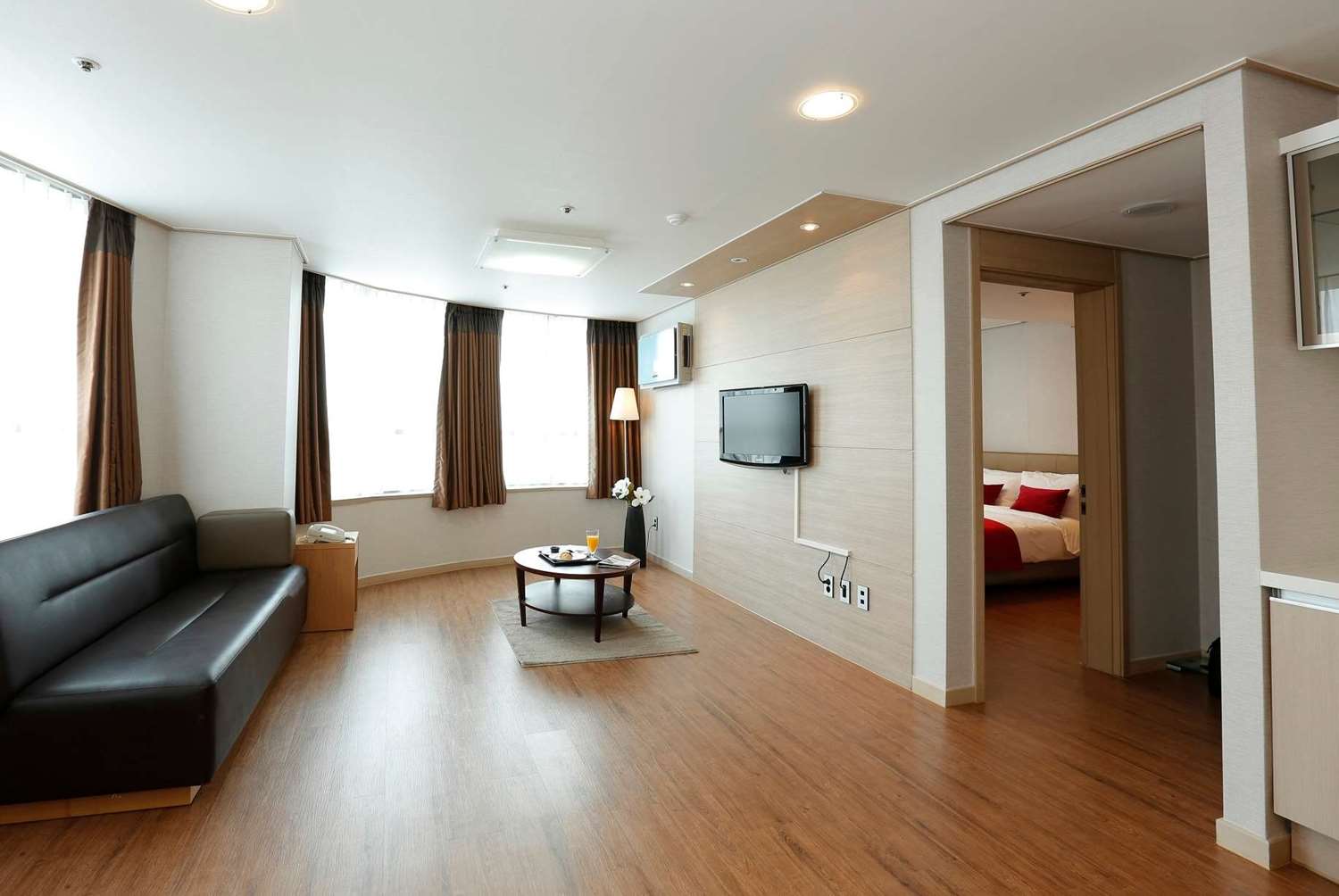 Фото Ramada by Wyndham Seoul Dongdaemun