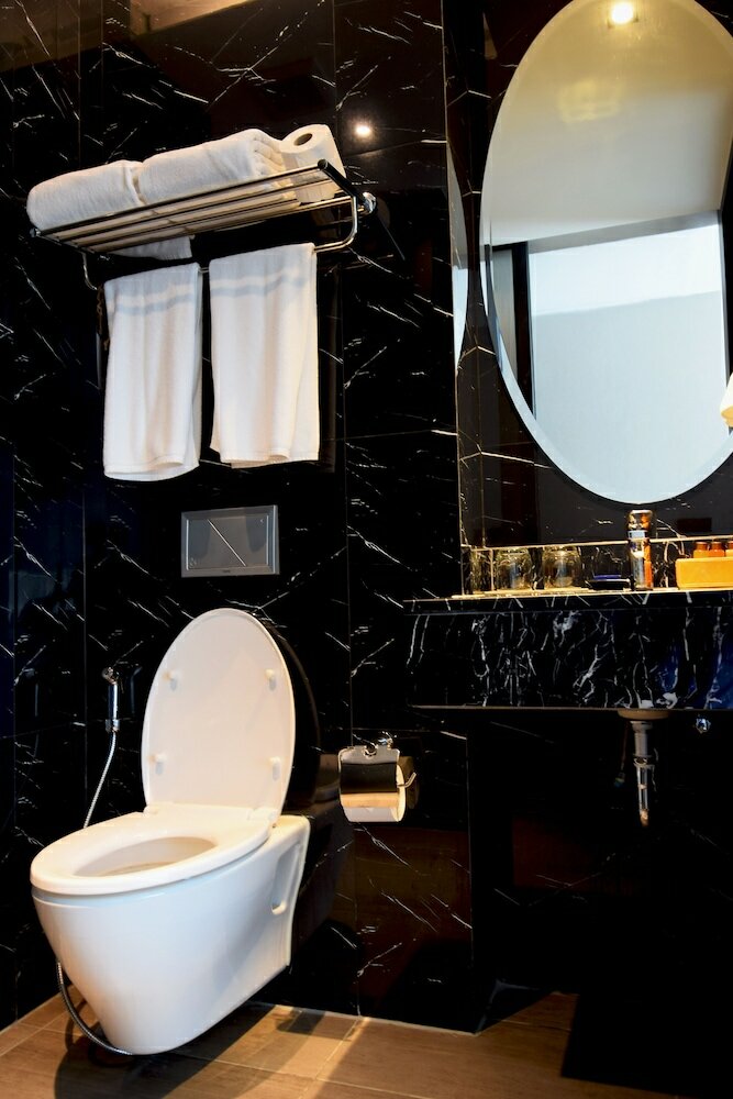 Фото The Duchess Hotel and Residences