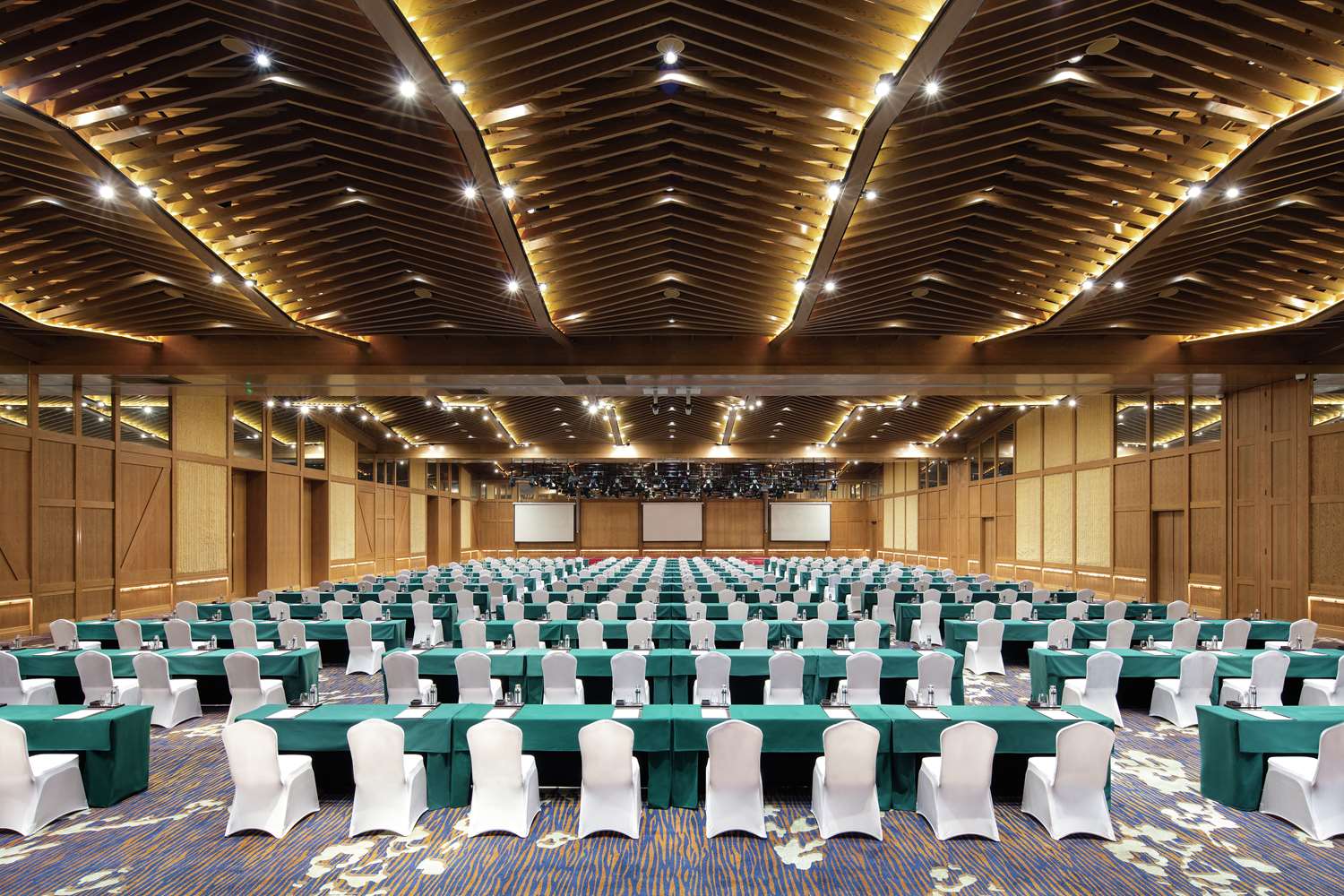 Фото Hilton Wenan