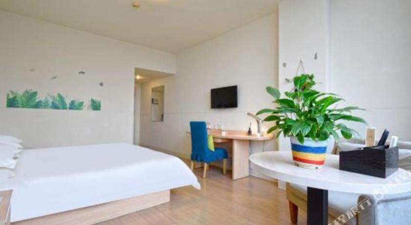 Фото Jingjiang Inn Chongqing Eling Metro Station