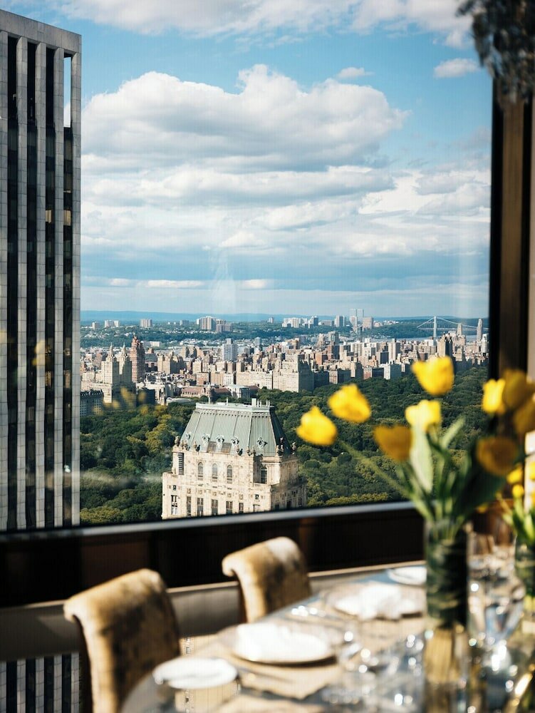 Фото Four Seasons Hotel New York