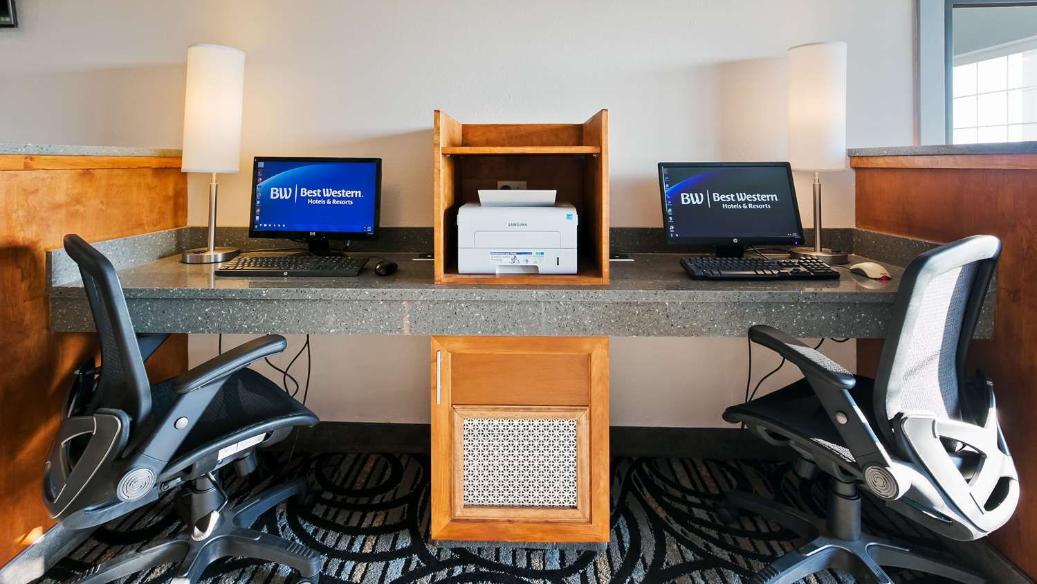 Фото Best Western Lighthouse Suites Inn