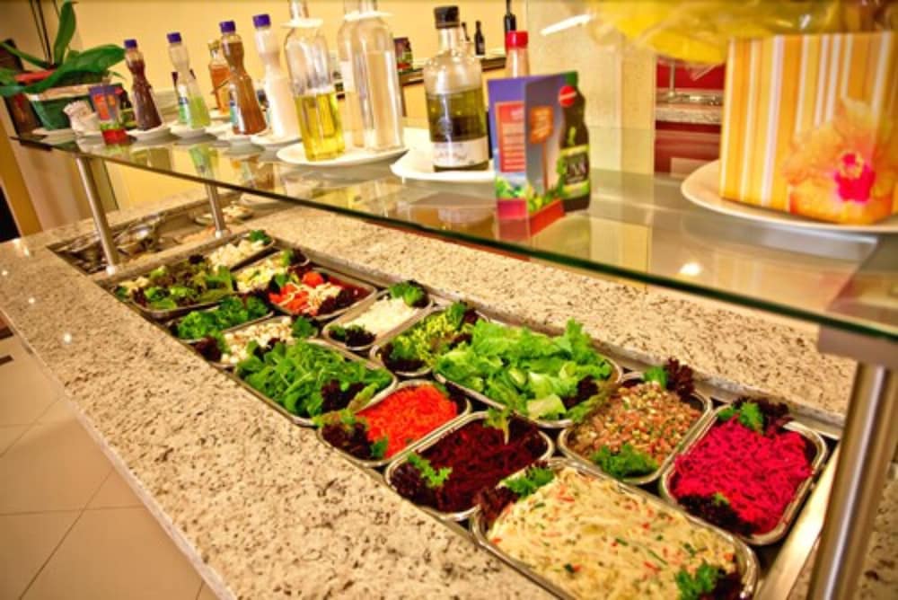 Фото Rede Andrade Mercado