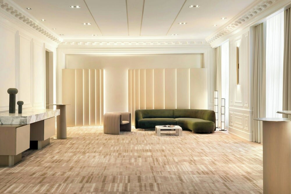 Фото The St. Regis Toronto