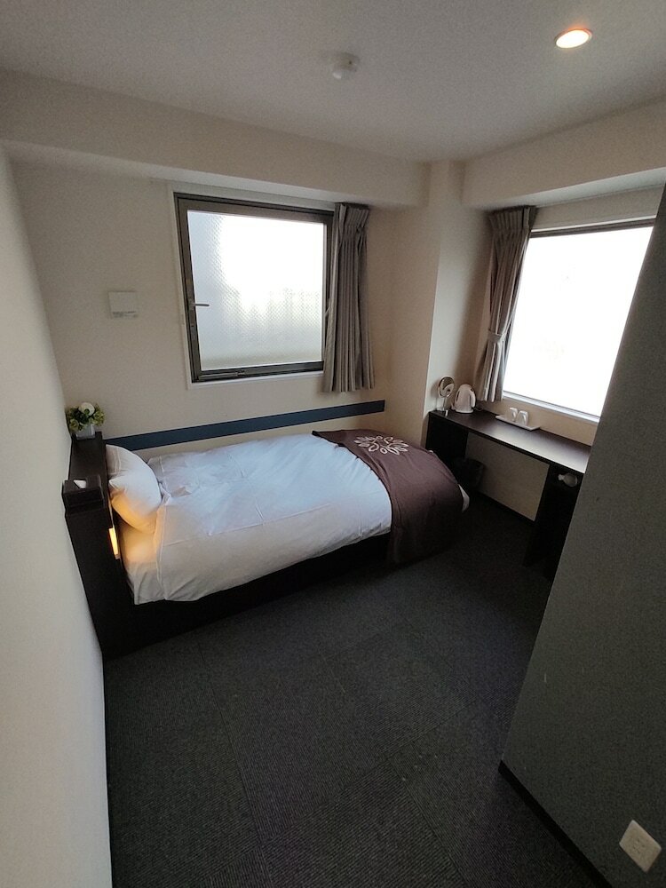 Фото Floral Hotel Sakaisujihonmachi Osaka