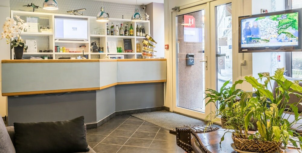 Фото Hôtel Du Maine