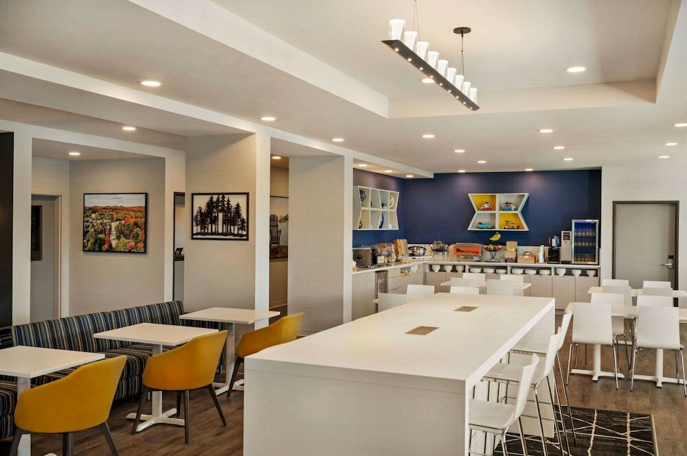 Фото Microtel Inn & Suites by Wyndham Aurora