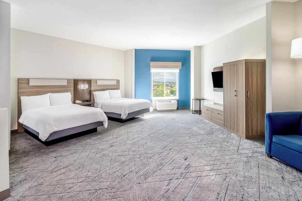 Фото Holiday Inn Express Hotel & Suites Denver North - Thornton, an Ihg Hotel