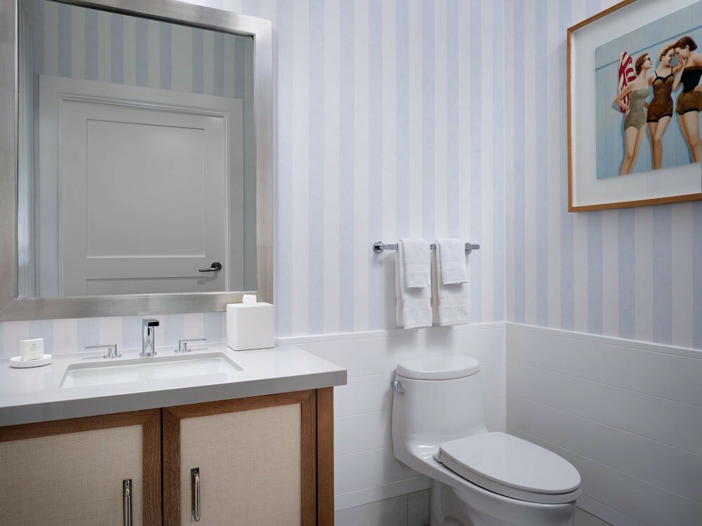 Фото Beach Village at The Del, Curio Collection by Hilton