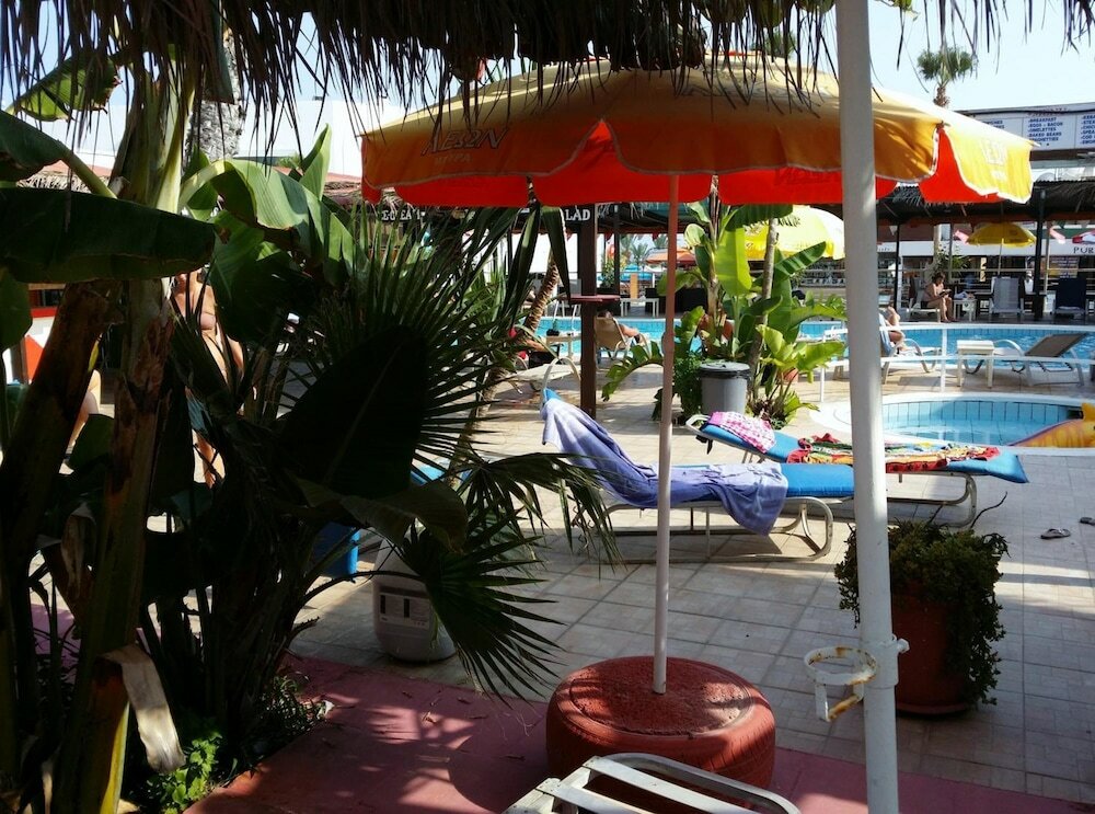 Фото Kkaras Hotel