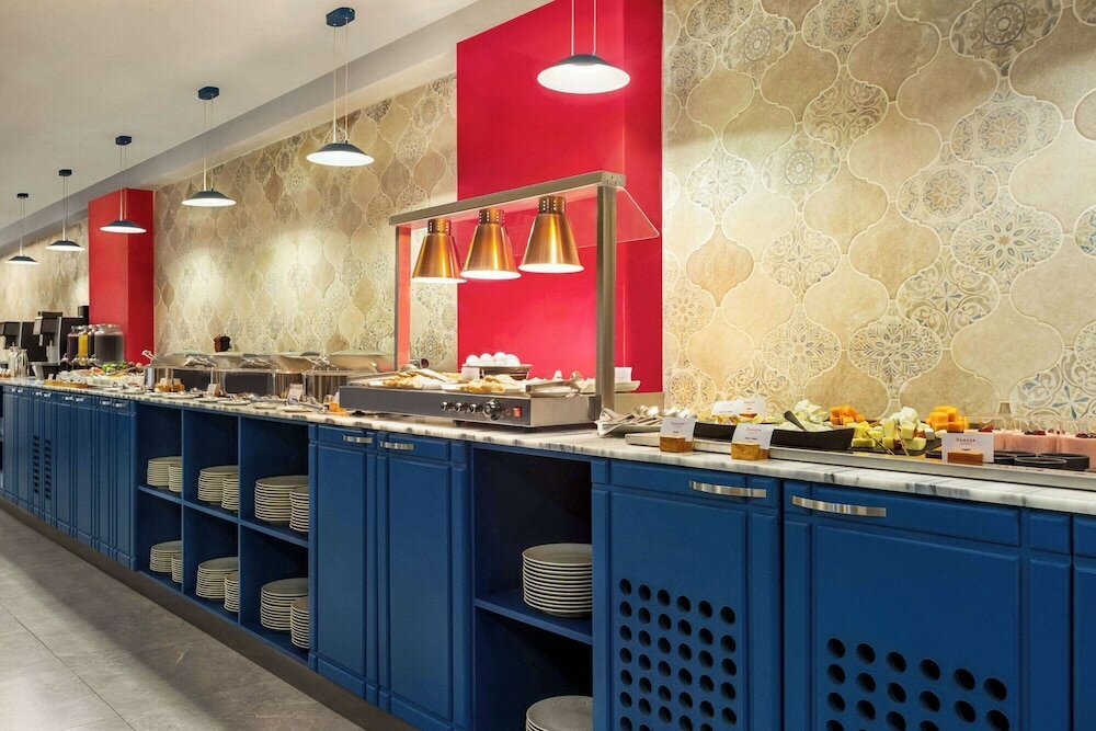 Фото Ramada by Wyndham Tbilisi Old City