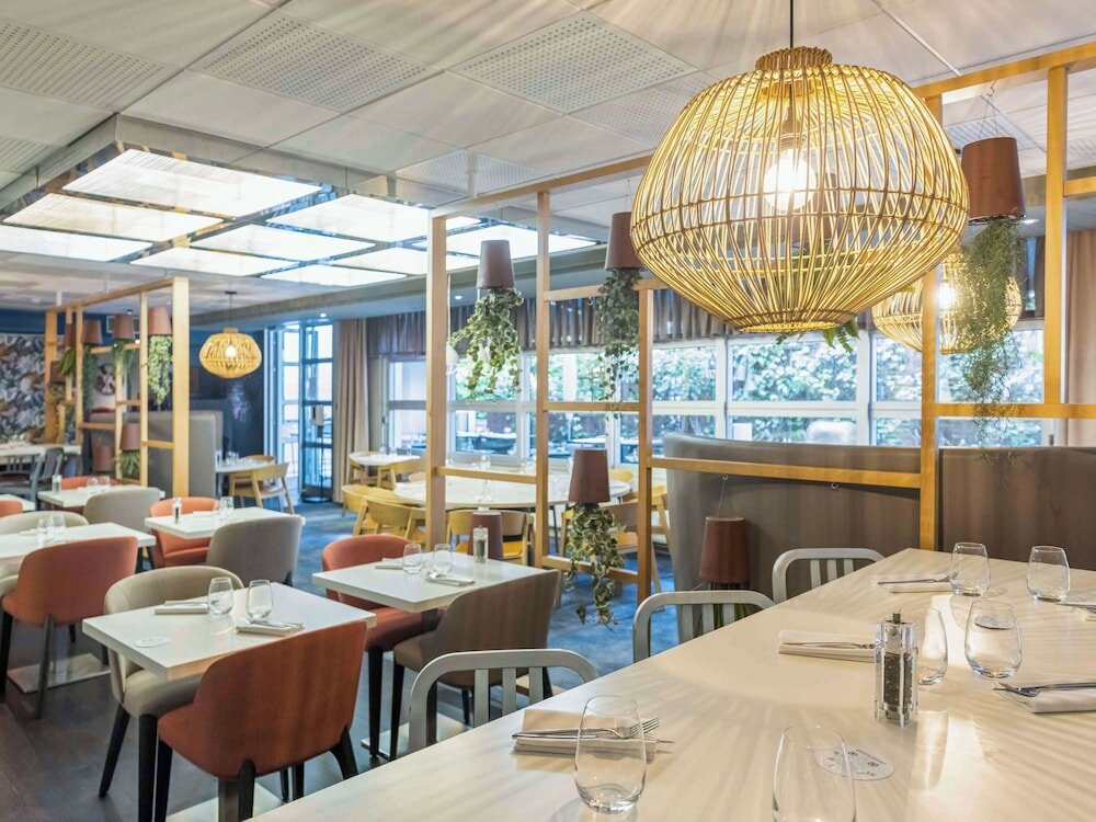 Фото Mercure Paris Massy Gare TGV