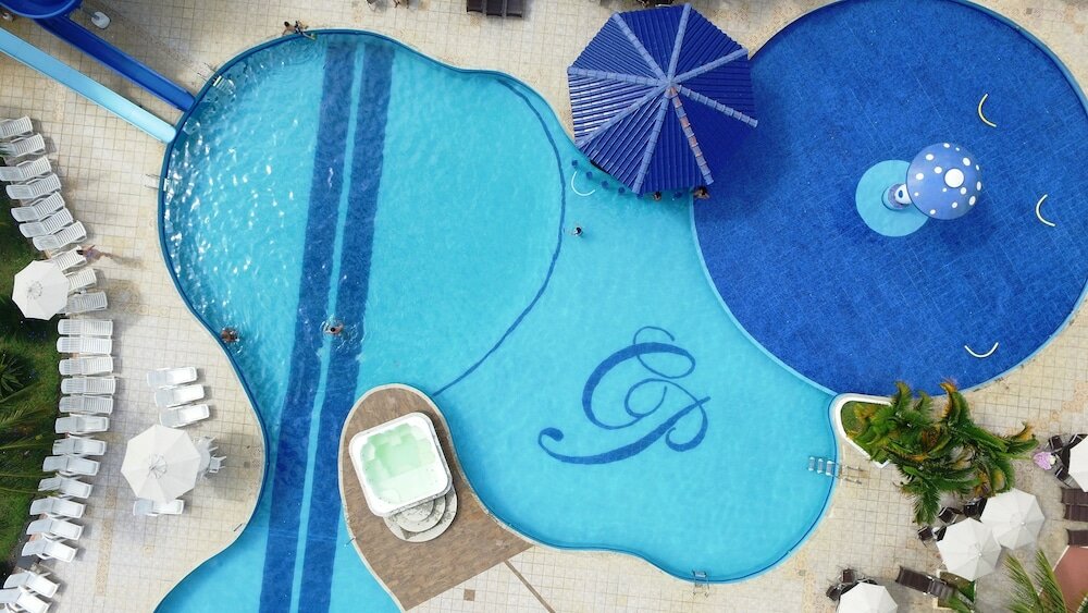 Фото Colonial Plaza Hotel