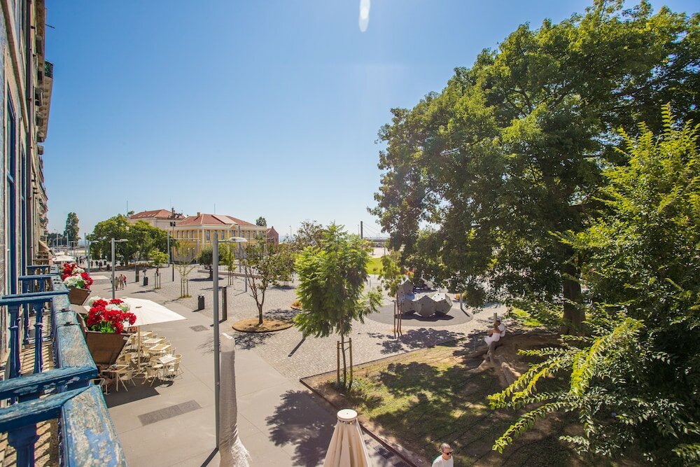 Фото Emporium Lisbon Suites