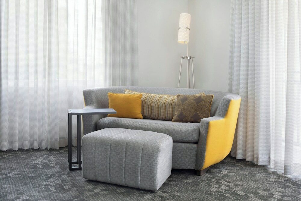 Фото Courtyard by Marriott Miami Dadeland