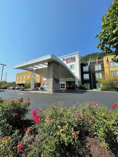 Гостиница Fairfield Inn & Suites Athens в Афинах