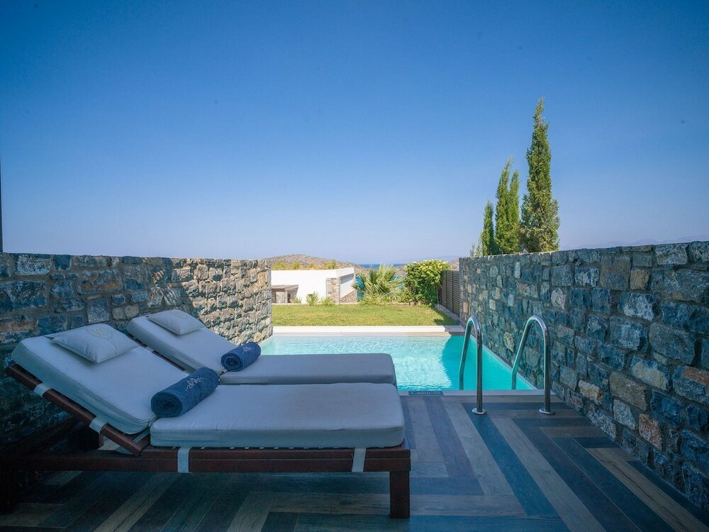 Фото Royal Marmin Bay Boutique & Art Hotel