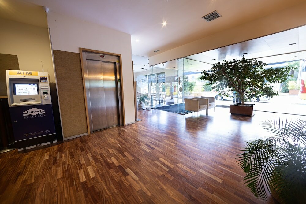 Фото Kyriad Direct Eth Irun