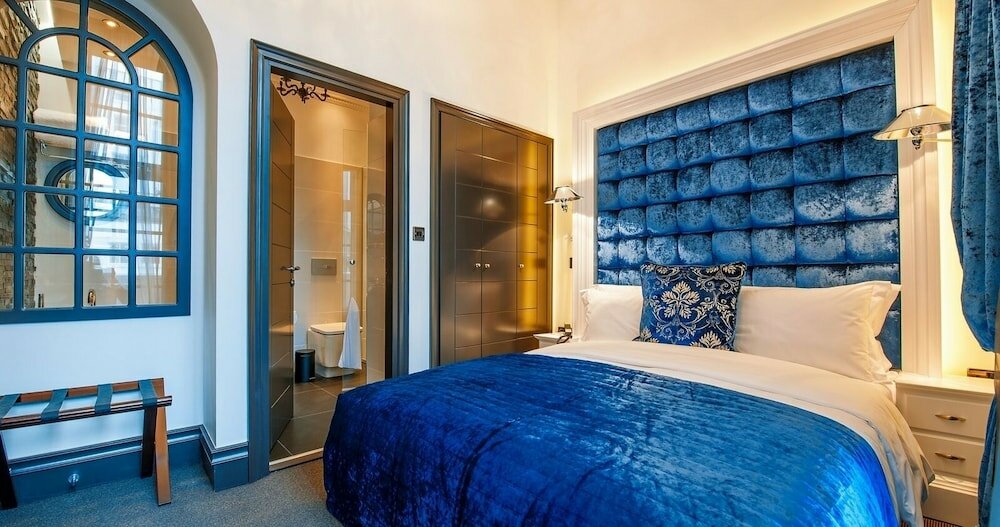 Фото The Exhibitionist Hotel