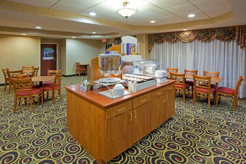 Фото Holiday Inn Express Hanover