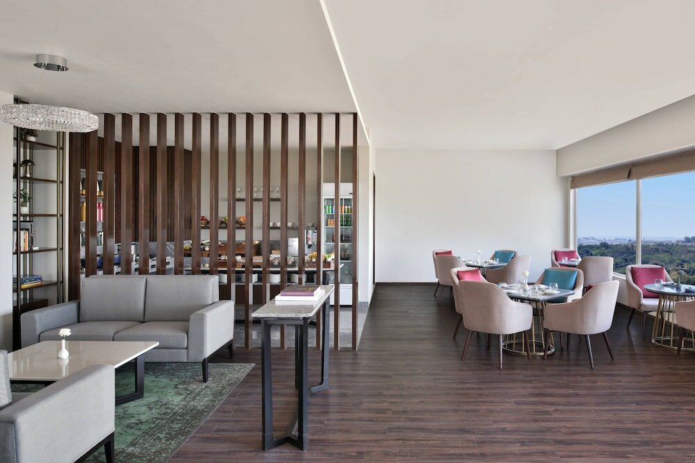 Фото Courtyard by Marriott Bhopal