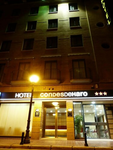 Гостиница Hotel Condes de Haro в Риохе