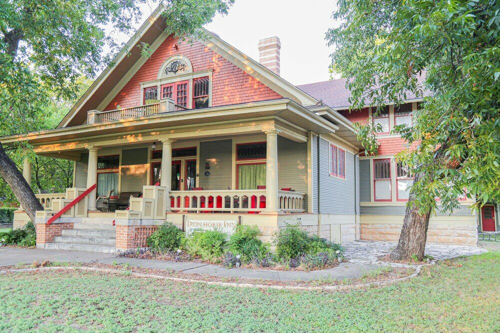 Фото Iron Horse Inn