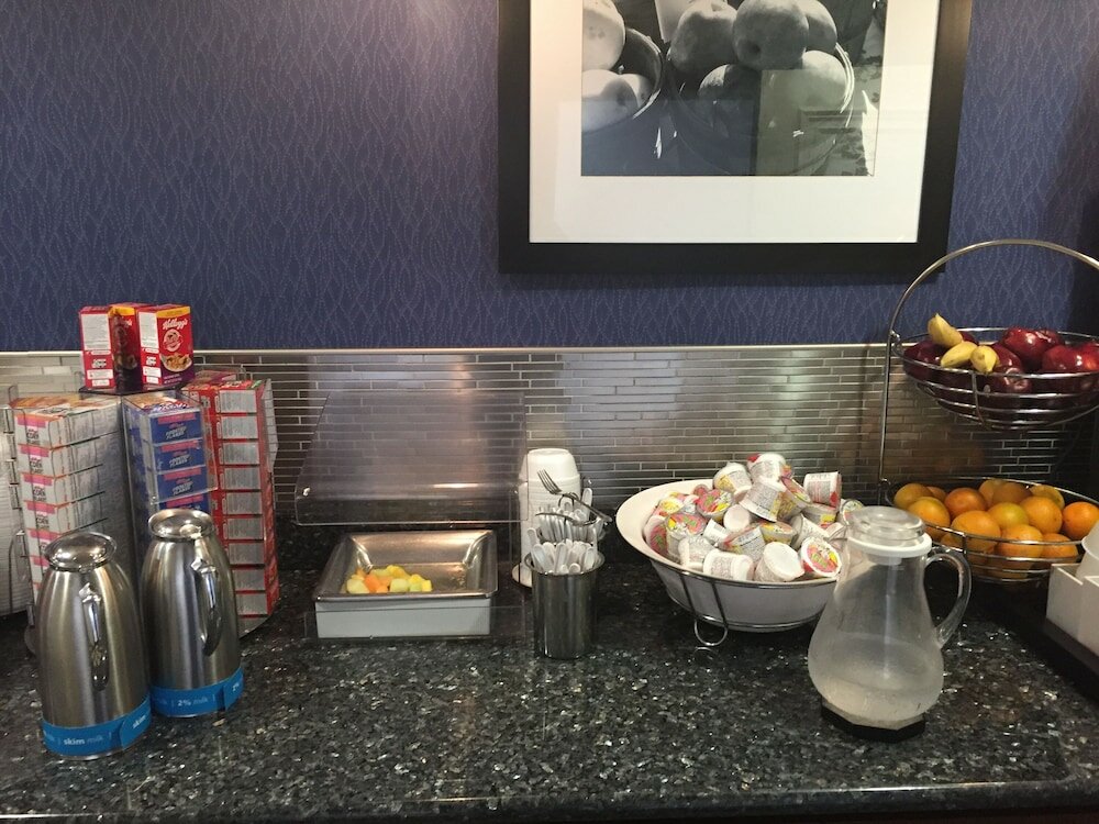 Фото Wingate by Wyndham Springfield