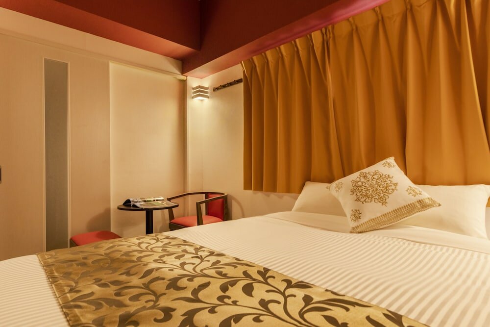 Фото Mr. Kinjo in Color'z Ciizi