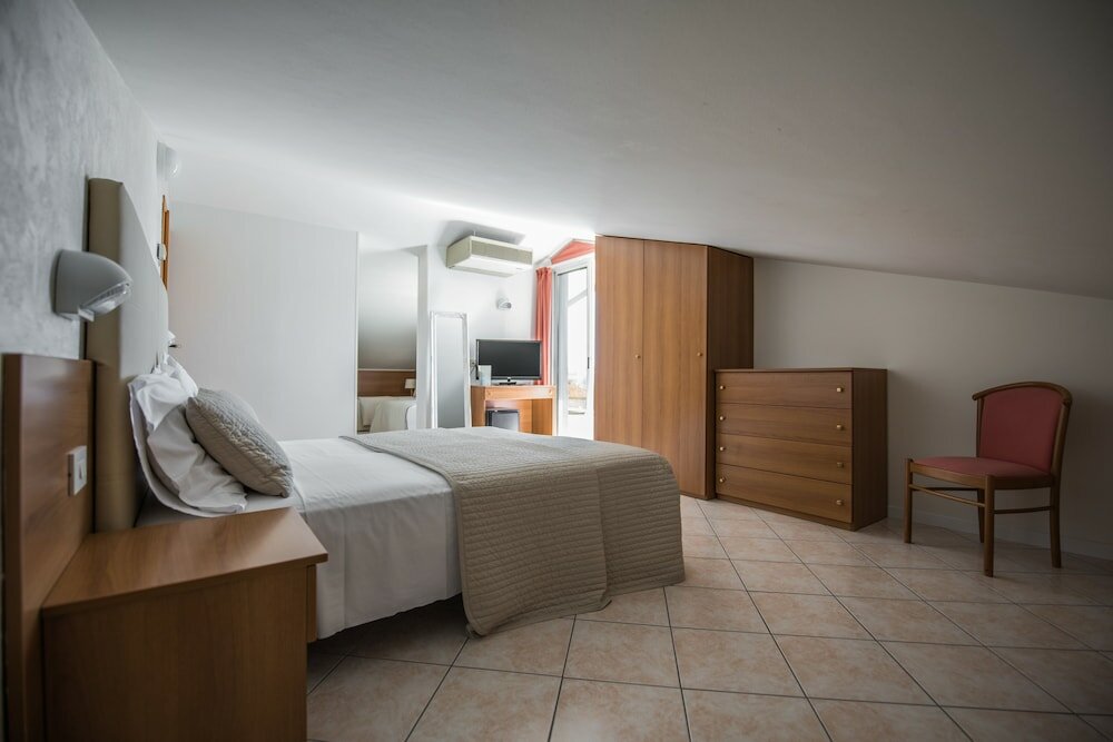 Фото Hotel Touring