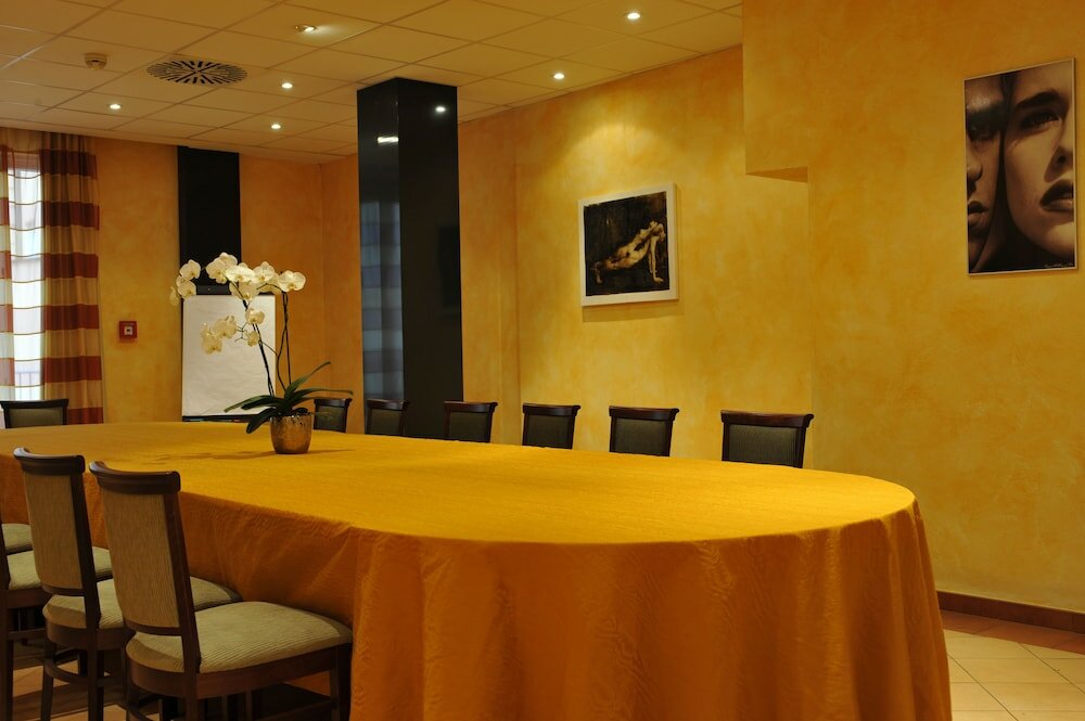 Фото Caesar Prague