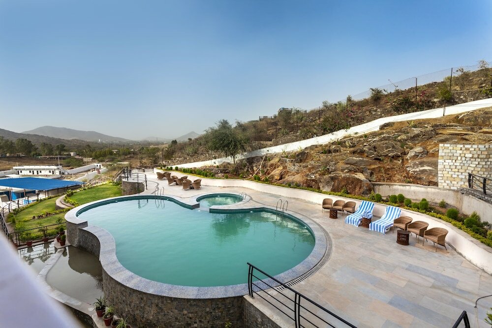 Фото JuSTa Sajjangarh Resort & SPA