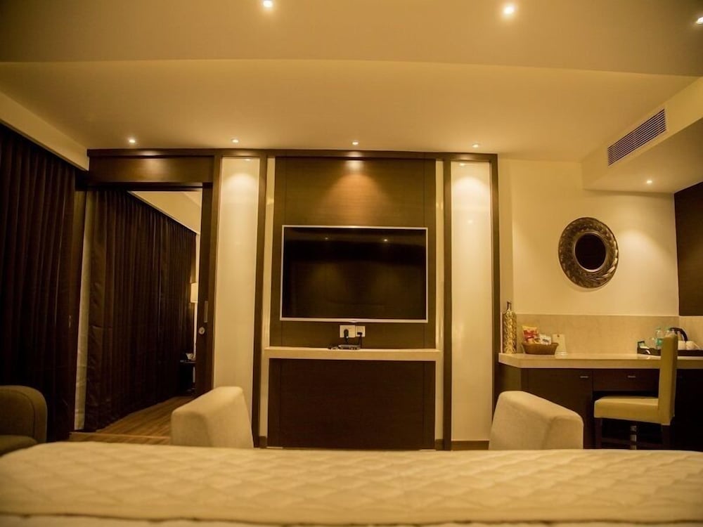 Фото S Hotels Chennai