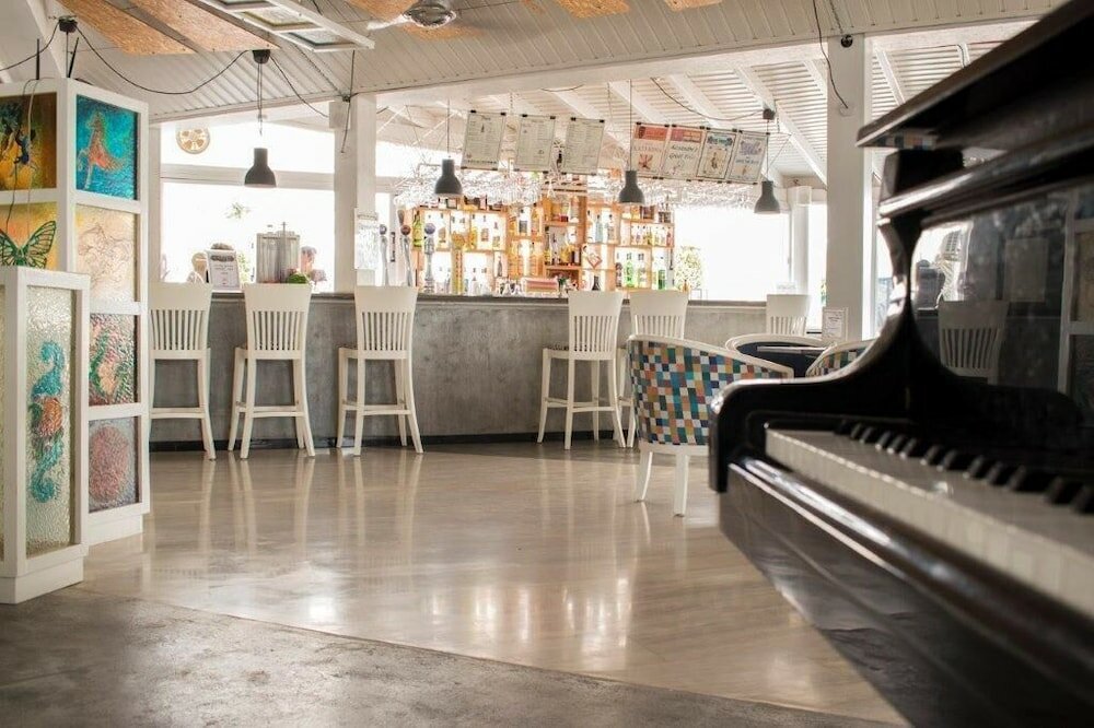 Фото Nereus Hotel