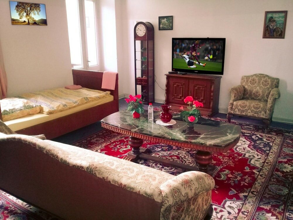 Фото A&s Ferienwohnungen Koblenzer Strasse