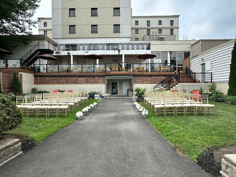 Фото Crowne Plaza Fredericton Lord Beaverbrook