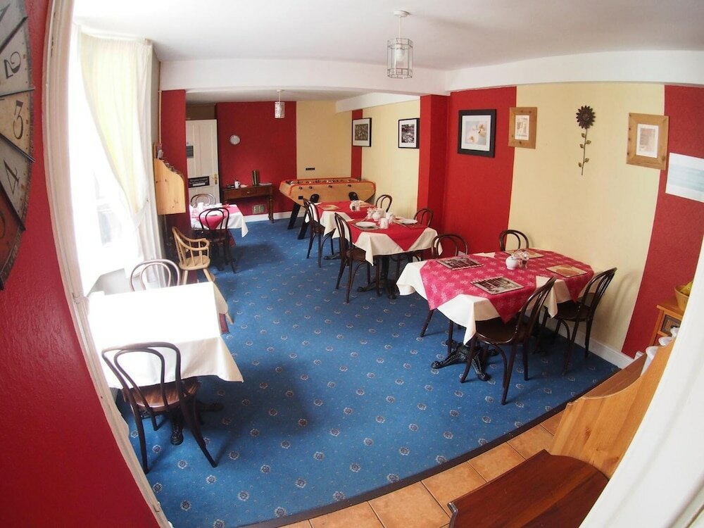 Фото The Coach House Canterbury