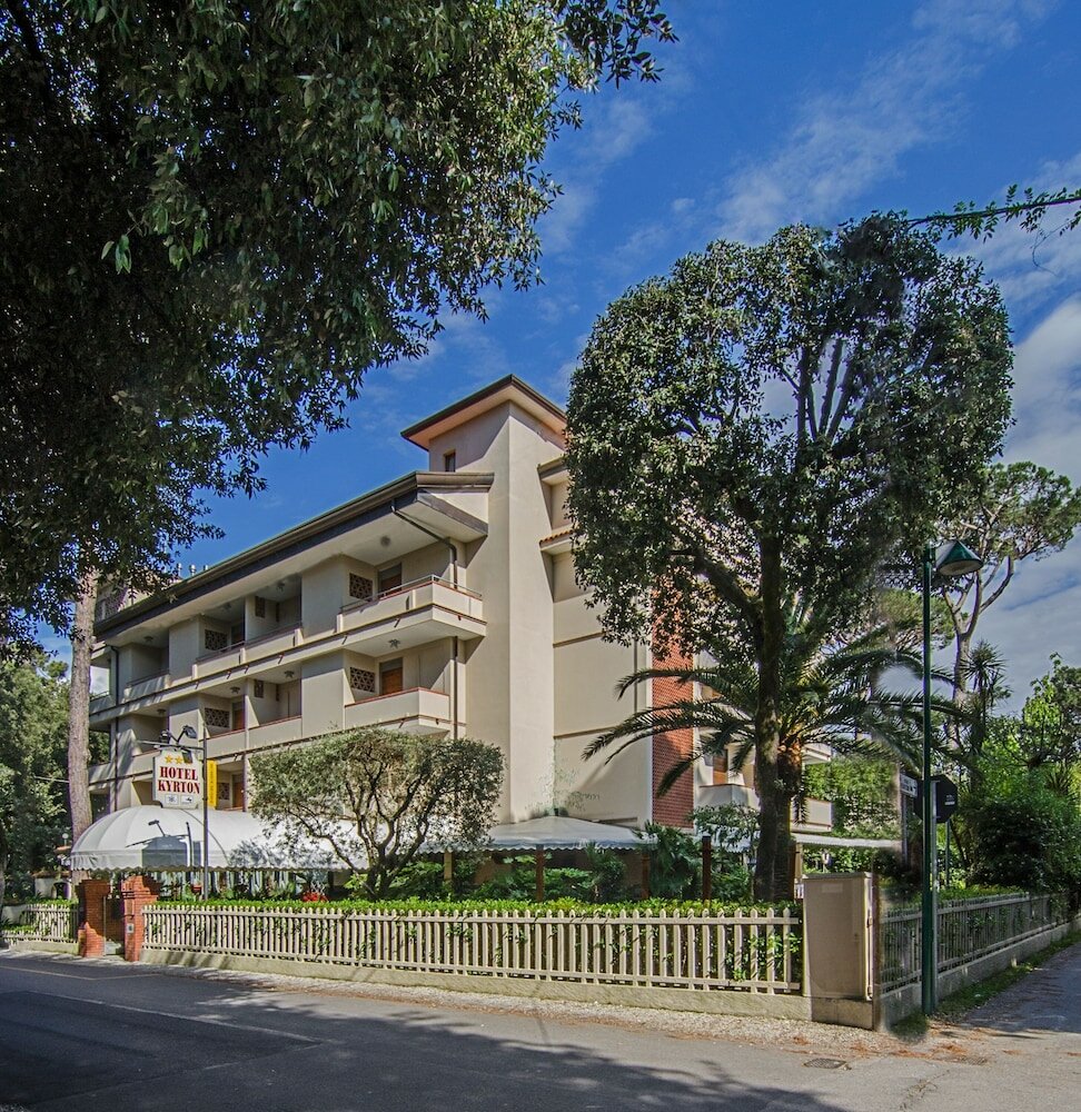 Фото Hotel Kyrton