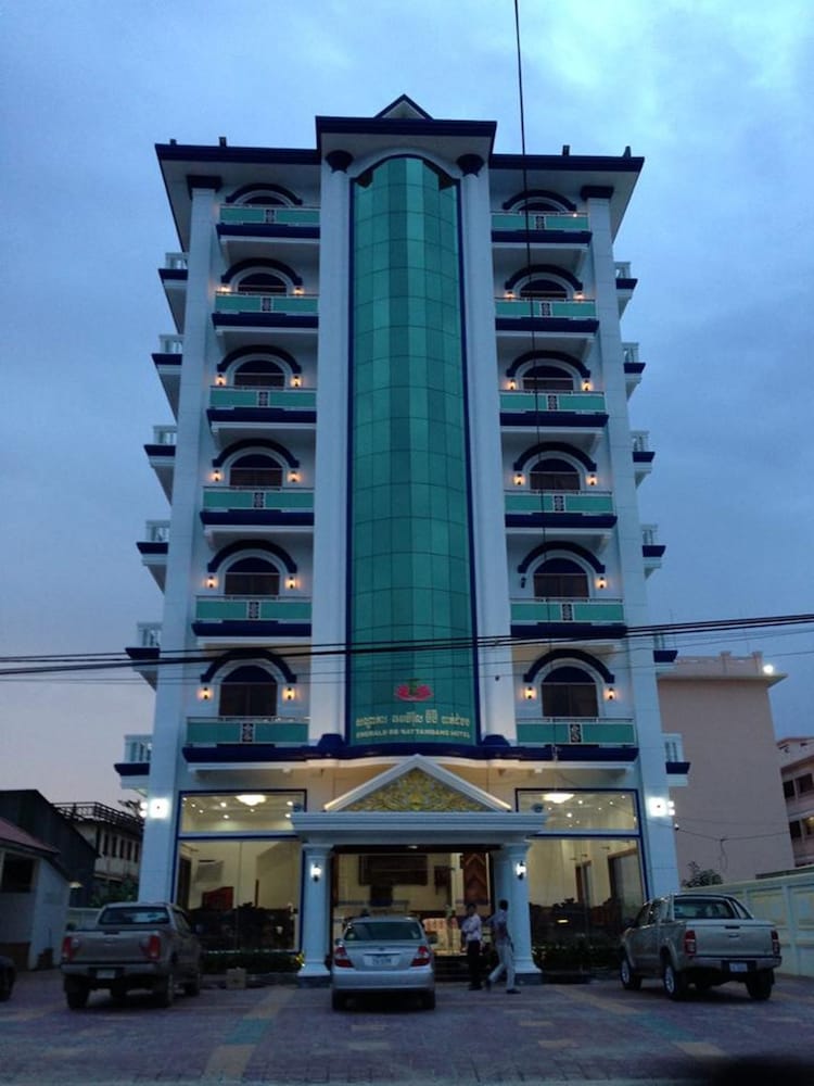 Фото Emerald Bb Battambang Hotel