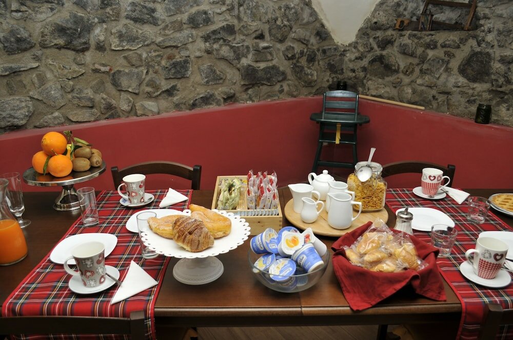 Фото B&b V&v Suite & Breakfast