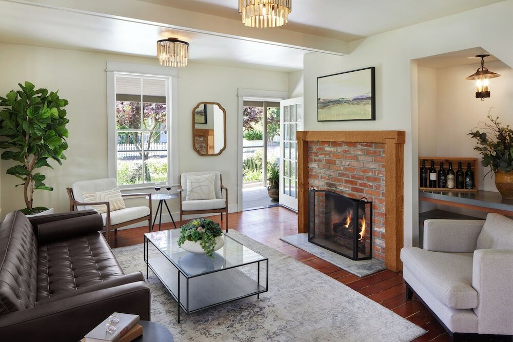 Фото Lavender, A Four Sisters Inn