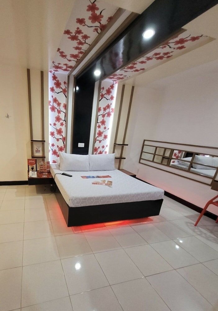 Фото Hotel Sogo Quirino Motor Drive Inn