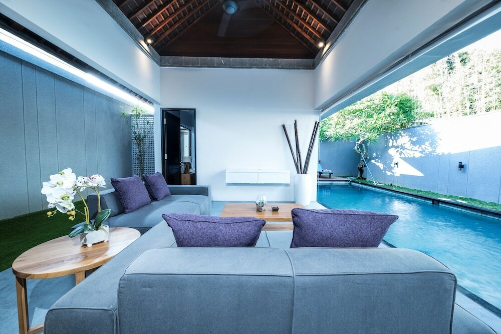 Фото Villa DeDayuh Seminyak