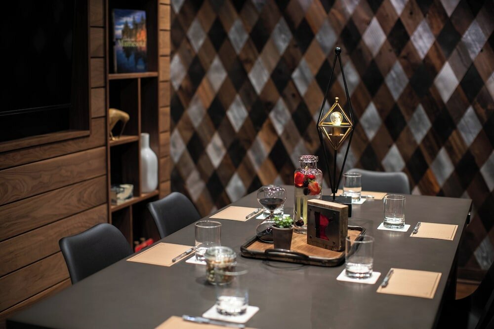 Фото Renaissance Minneapolis Bloomington Hotel