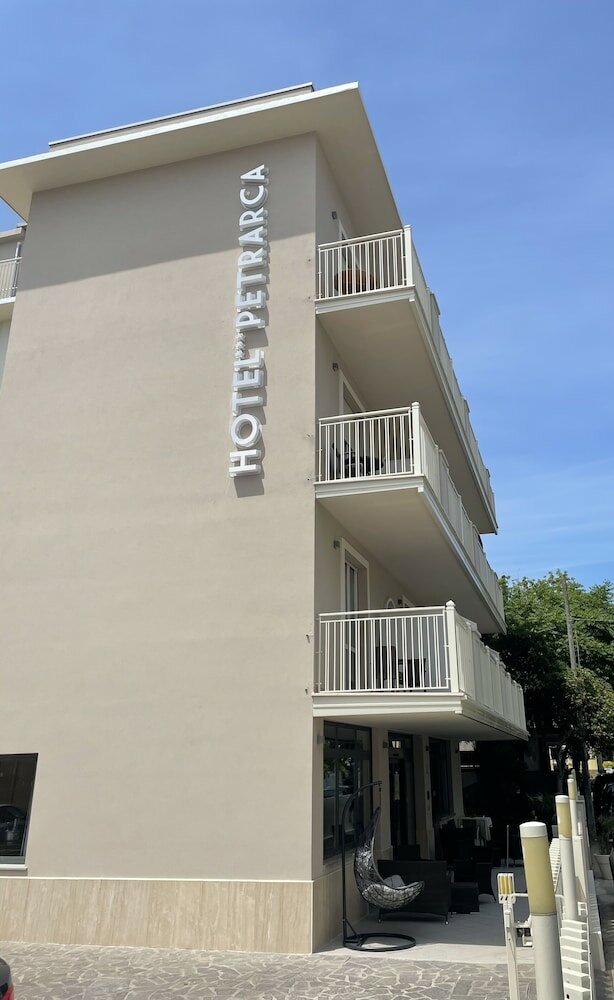 Фото Hotel Petrarca