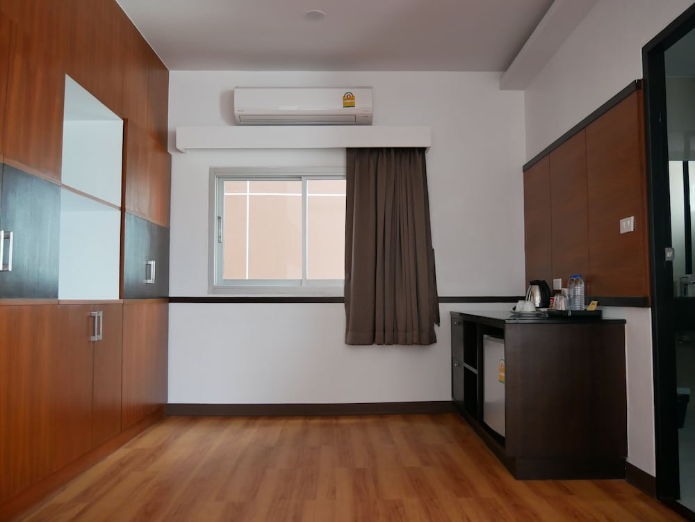 Фото Blu Hotel Nakhon Phanom