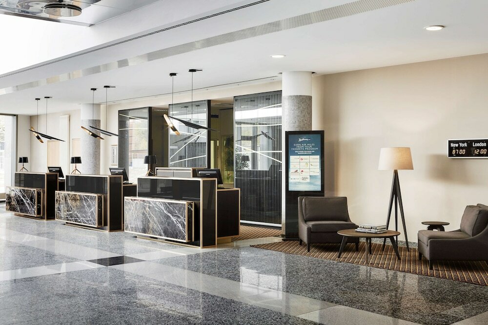 Фото Radisson Blu Hotel, Hannover