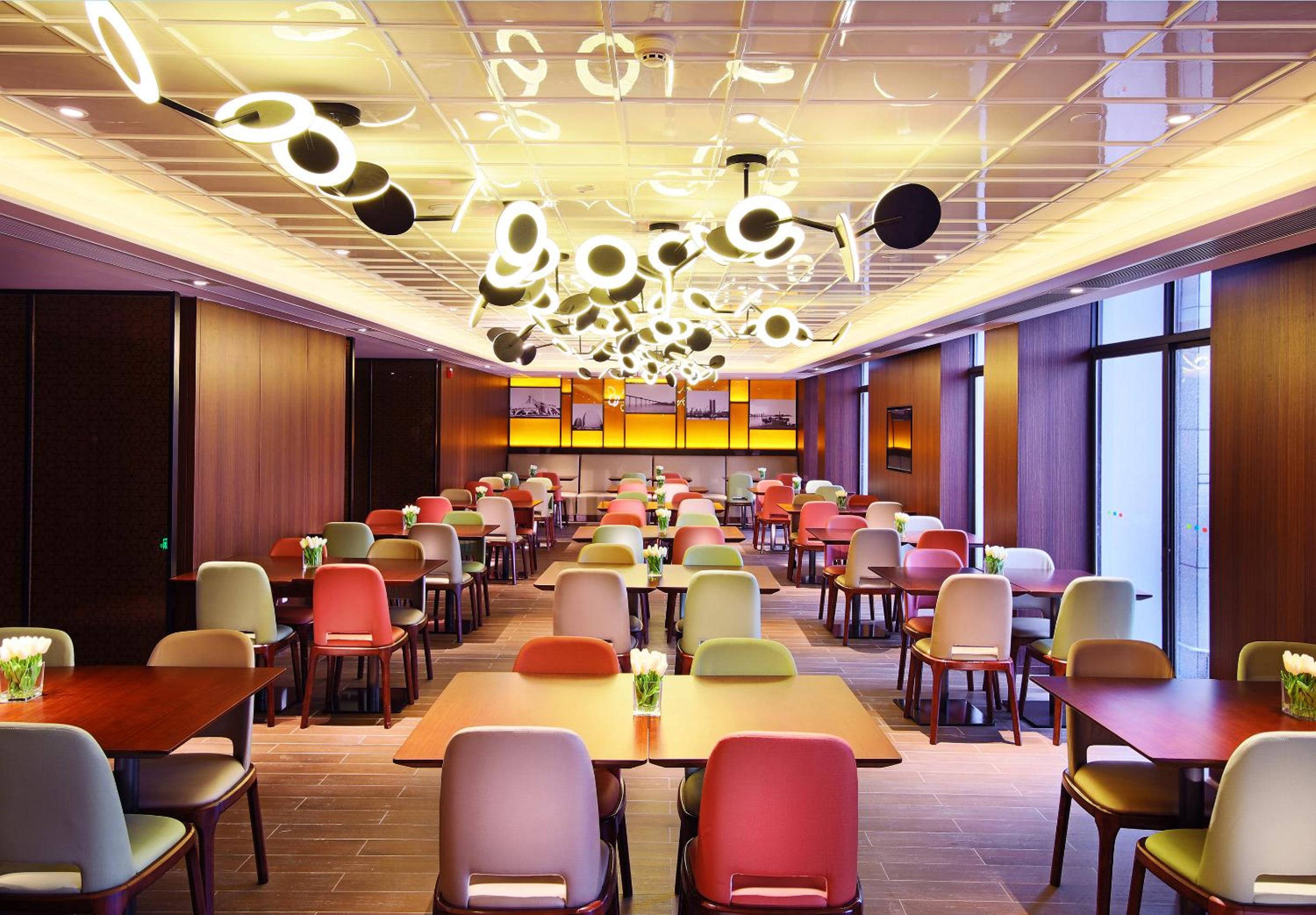 Фото Hampton by Hilton Zhuhai Chengfeng Plaza