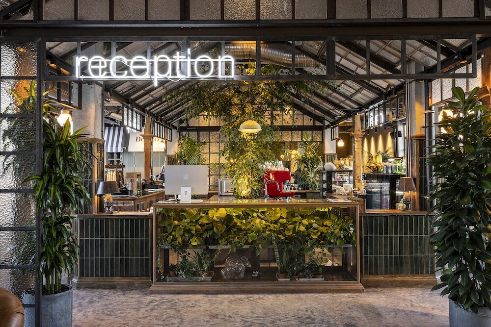 Фото The Greenhouse Hotel