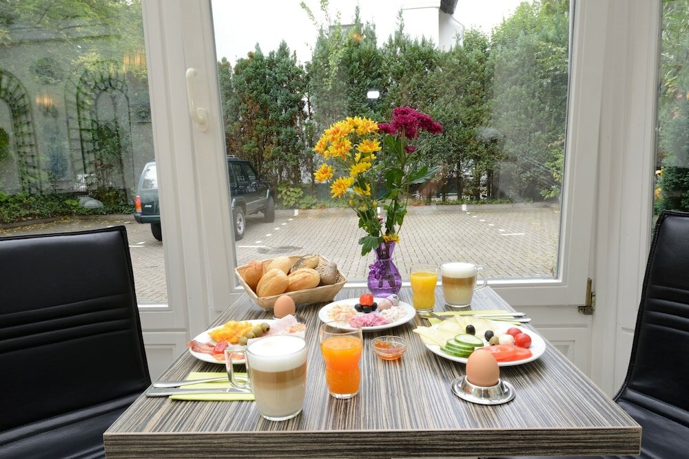 Фото Hotel Marienthal